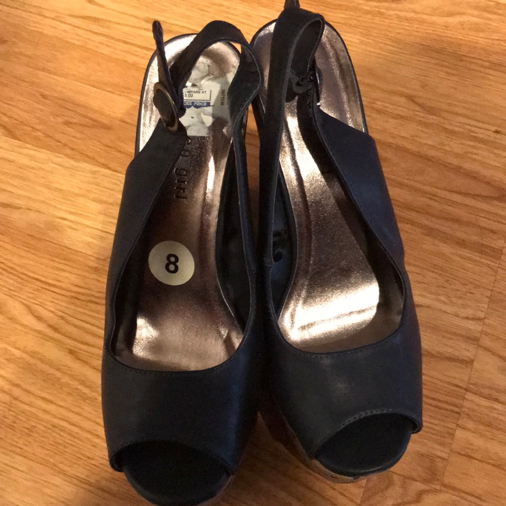 Madden Girl Heels Size 8 NWOT